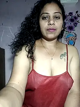 JENNIFERtamil online show from February 2, 8:41 pm