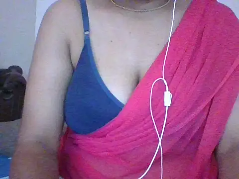 Snapshot of snehashreyatamil chatting on October 29, 7:56 am snehashreyatamil online show from October 29, 7:56 am