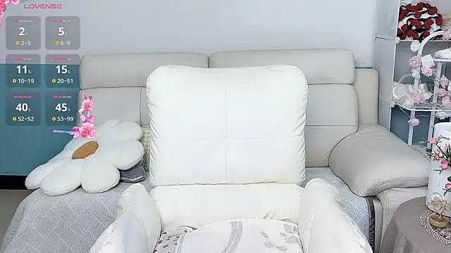 Snapshot of Manipula_ chatting on October 5, 1:16 pm Manipula online show from October 5, 1:16 pm
