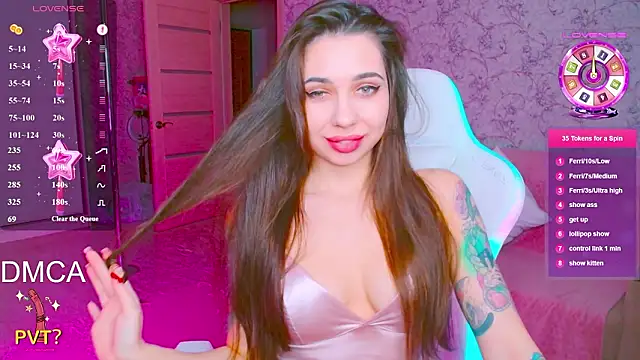 vinkiepinkie online show from March 21, 6:35 pm