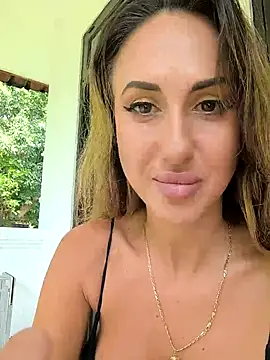 Brilliant-Splashes online show from February 19, 3:06 am