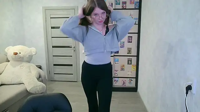 GinnyBlacky online show from July 1, 7:02 pm