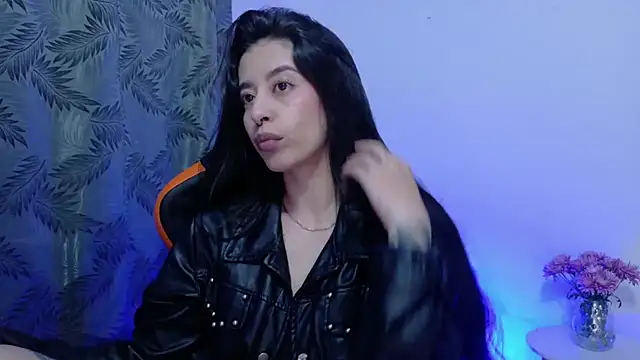 Misscarolsph online show from August 6, 7:43 pm