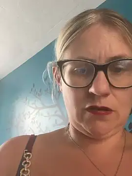 lady gloria69 online show from June 1, 11:23 am