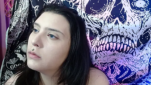 mikaskullcs online show from July 4, 10:27 pm