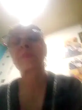 Amadamilf1980 online show from July 19, 11:18 pm
