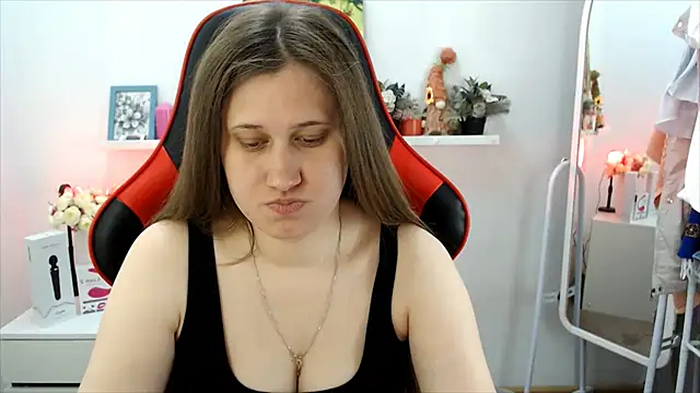 Lucky Lana online show from April 28, 3:00 am
