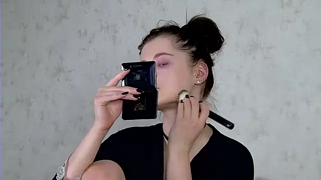 AshleyD  online show from March 1, 2:33 am