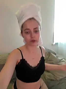 AshleyD  online show from July 26, 3:53 pm
