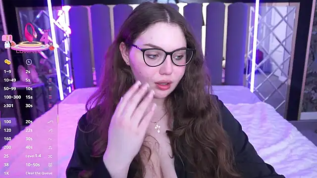LuxSopphia online show from May 6, 12:42 pm
