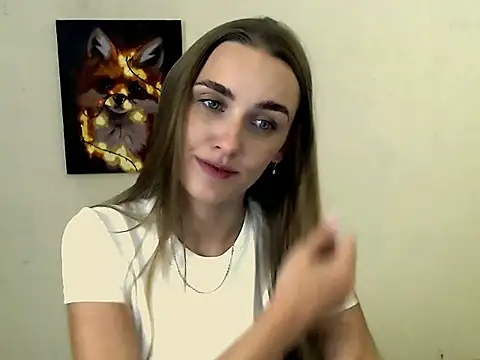 Snapshot of Doll_Angelina chatting on September 13, 7:49 am Doll Angelina online show from September 13, 7:49 am