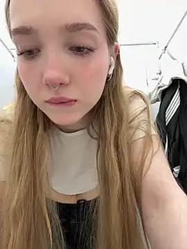 bambi lu online show from June 15, 6:52 pm