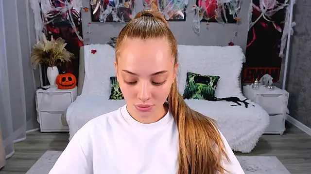 MelanieAlves online show from November 8, 6:07 am