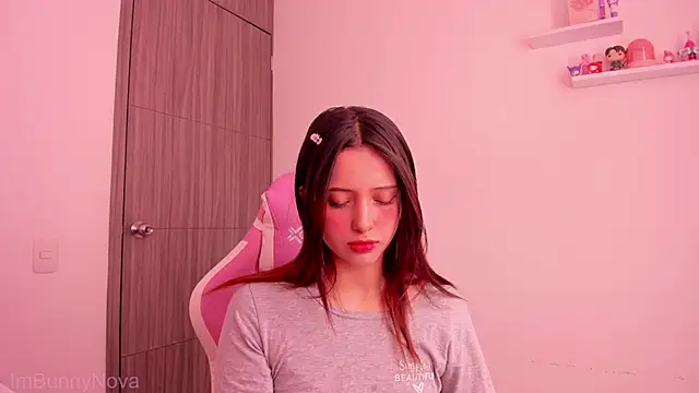ImBunnyNova online show from May 10, 3:25 pm