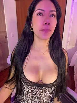 ArianaReynoldss online show from July 19, 11:12 am