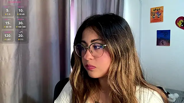 Snapshot of emma__bell_ chatting on October 8, 9:08 pm emma bell online show from October 8, 9:08 pm