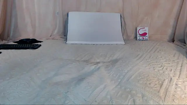 SugarBoobsxxx online show from May 2, 12:58 am