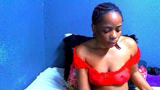 SMALLBOOBSXX online show from July 19, 2:52 pm