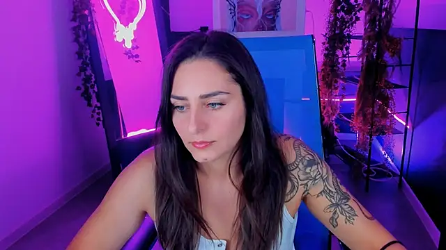 Snapshot of ValeriiMills chatting on September 12, 4:58 pm ValeriiMills online show from September 12, 4:58 pm