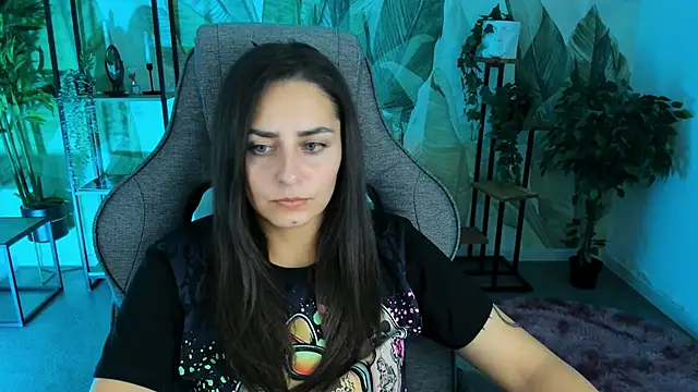 Snapshot of ValeriiMills chatting on October 13, 4:09 pm ValeriiMills online show from October 13, 4:09 pm
