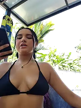 Snapshot of Rosa_Warreen_ chatting on October 5, 2:00 pm Rosa Warreen online show from October 5, 2:00 pm