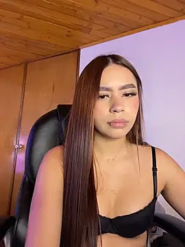 Cristina pinkk online show from May 6, 3:21 am