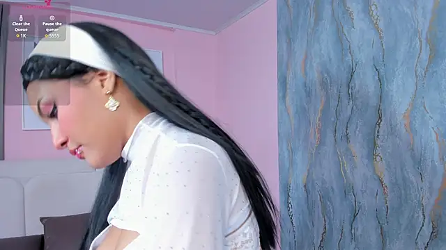 mia poppy  online show from December 4, 2:58 am