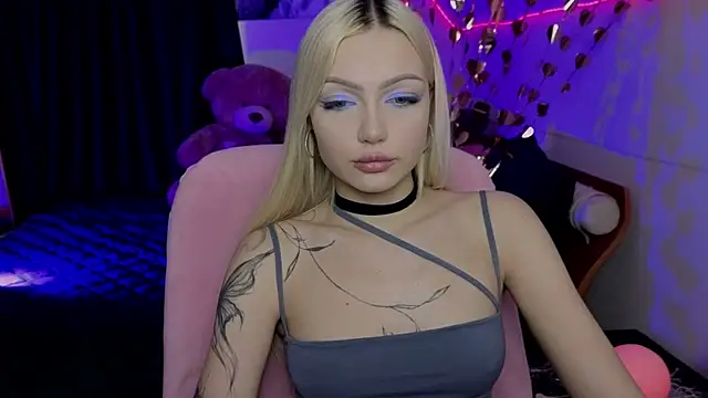 LinaLirian online show from July 16, 12:32 pm
