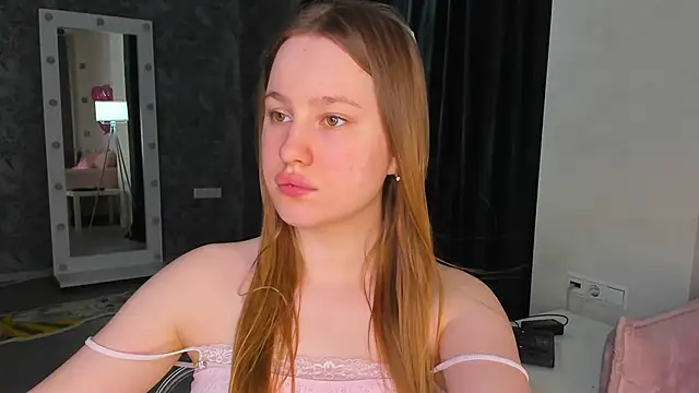 Candy Cansew online show from June 15, 2:34 am