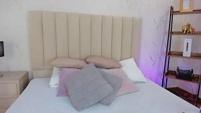LilithHarperr  online show from July 8, 7:32 am