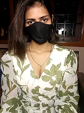 Isha Sax online show from October 14, 7:27 pm