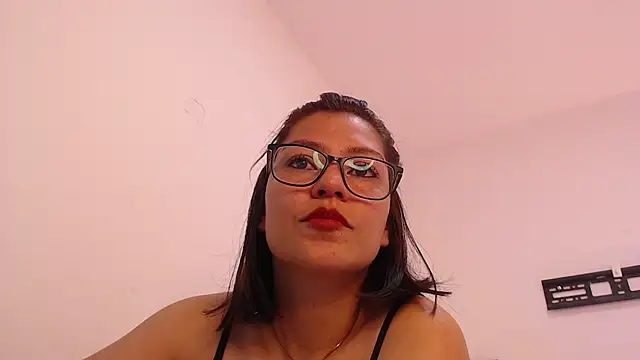 renataj online show from October 7, 1:48 pm