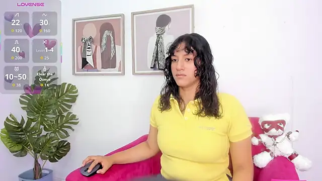niia7 online show from July 14, 7:18 pm