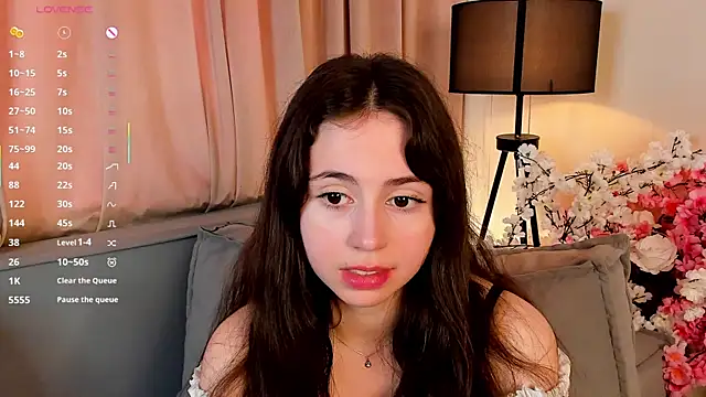 Snapshot of JulianaChapel chatting on September 15, 8:44 am JulianaChapel online show from September 15, 8:44 am