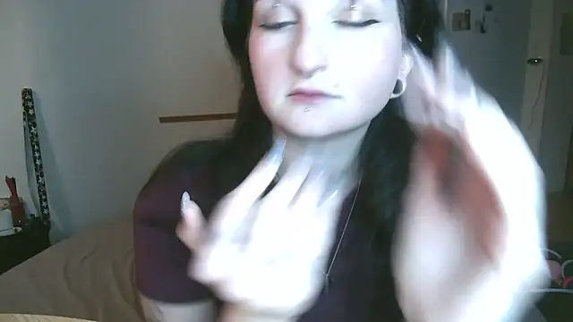 Violett3333 online show from December 19, 4:43 pm