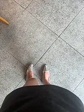 xiaoyuan01 online show from June 14, 2:24 am