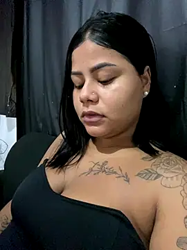 Snapshot of tigresa865 chatting on October 9, 10:30 am tigresa865 online show from October 9, 10:30 am