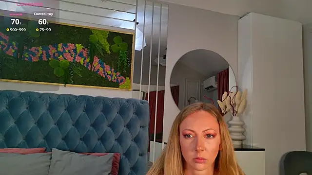 SiennaPierce online show from August 2, 11:35 am