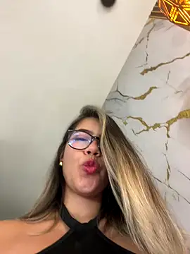 Snapshot of sara_calderon chatting on September 9, 1:22 pm sara calderon online show from September 9, 1:22 pm
