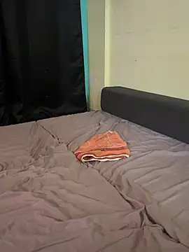 HaleyAyush online show from February 19, 5:01 pm