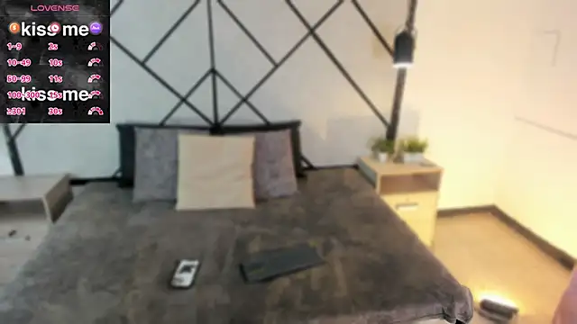 revenmiller  online show from November 14, 8:09 pm