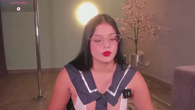Hailey-Fox online show from June 25, 10:44 pm