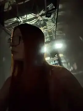 Dari Toy  online show from June 10, 12:26 pm