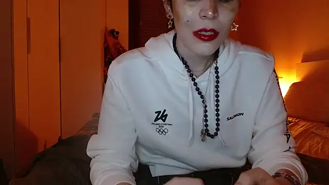 refem9 online show from December 19, 8:12 pm