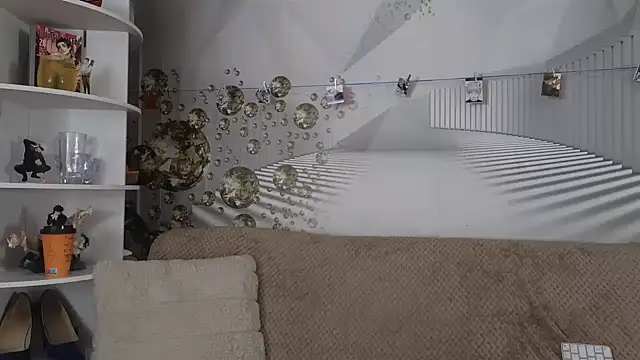 EvoletteLouLou online show from February 28, 1:21 pm