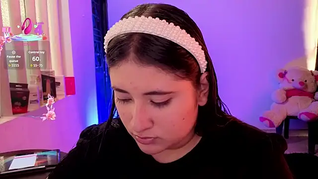Snapshot of Gaby__Howards chatting on September 15, 7:54 pm Gaby Howards online show from September 15, 7:54 pm