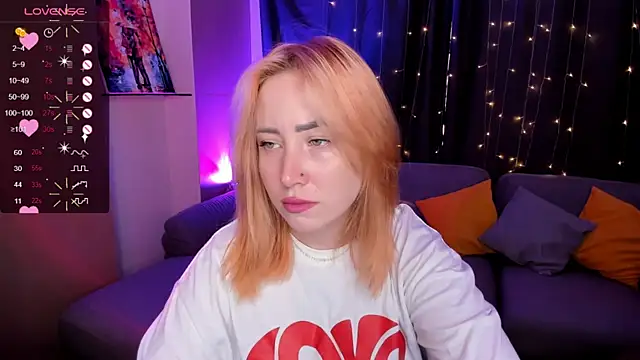 deboramoore online show from July 16, 1:43 am