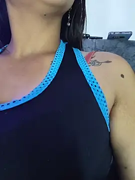 Fox Roxxan online show from February 17, 2:11 am