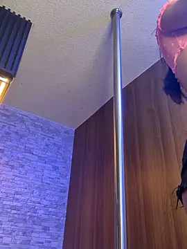 Stephany Rodriguez online show from March 7, 12:45 pm