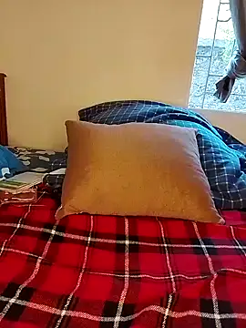 SeffieLucy online show from March 17, 11:36 am